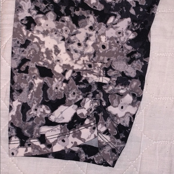 Calvin Klein performance athletic cropped leggings - Picture 5 of 5